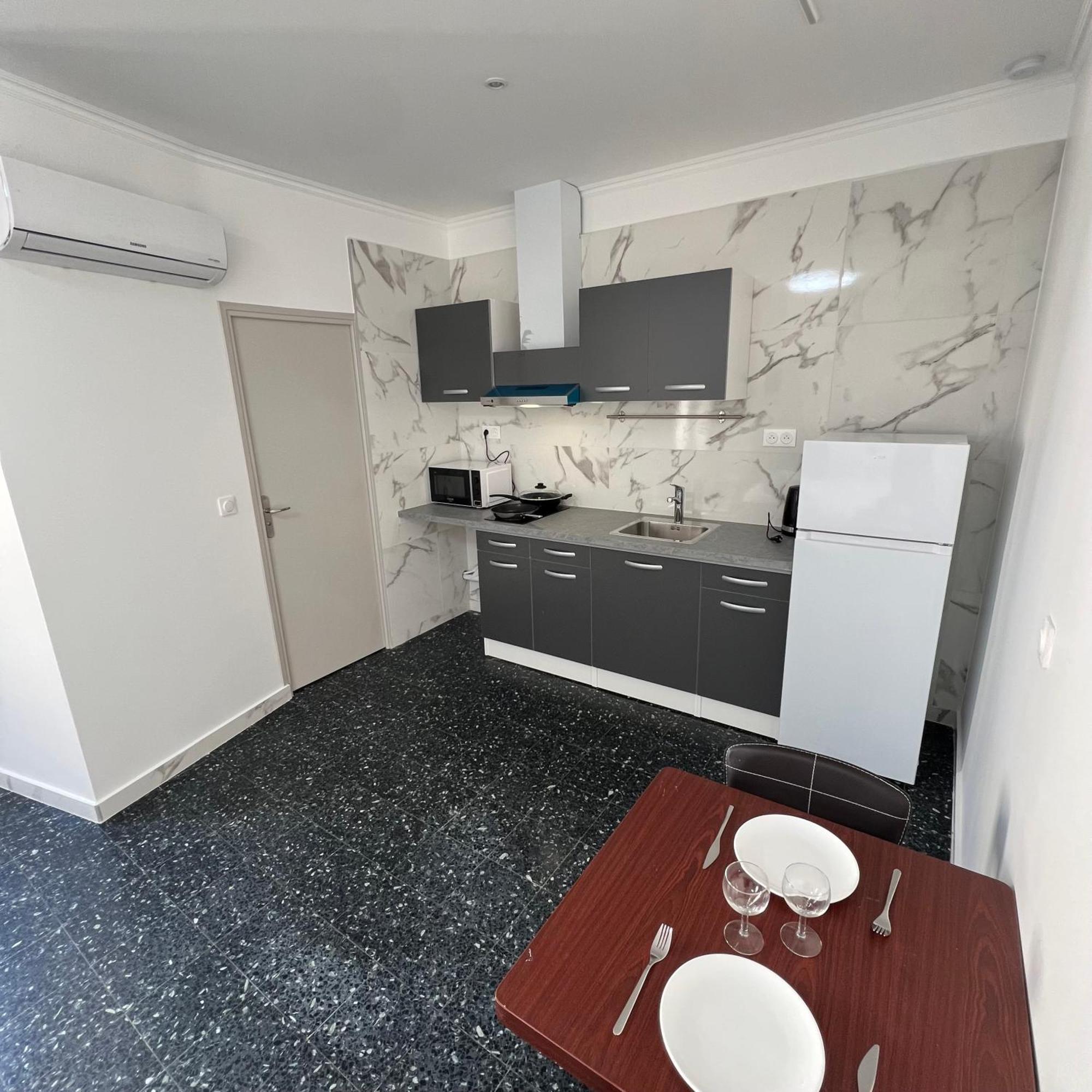 Suite St Charles, Canebiere, Vieux-Port Marseilles Exterior foto